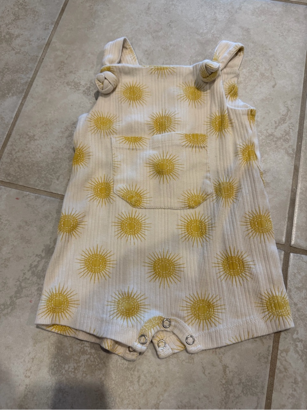 Kate Quinn baby Girls Cream Sun Print Romper
